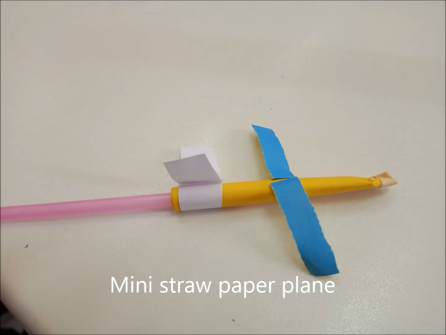 Straw driven paper planes on Vimeo