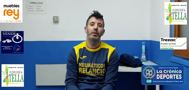 CARLOS GALLIZO (Entrenador Santa Anastasia) CF Épila 3-0 Santa Anastasia / J 25 / 3ª División