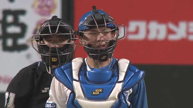 【6回表】ストライク送球!! 相手のチャンスの芽を摘むファイターズ・清水優心の盗塁阻止!! 2022年3月2日 北海道日本ハムファイターズ 対 東京ヤクルトスワローズ