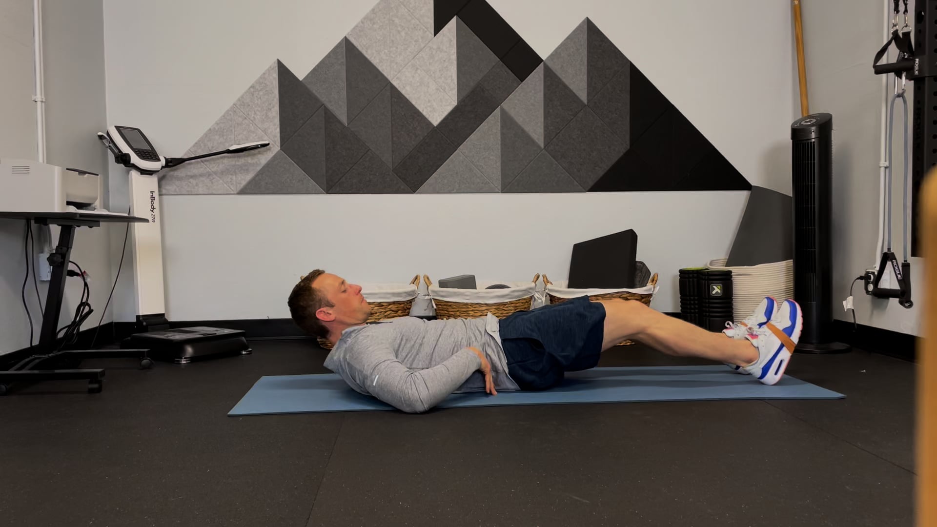 Supine Banded hip flexion on Vimeo