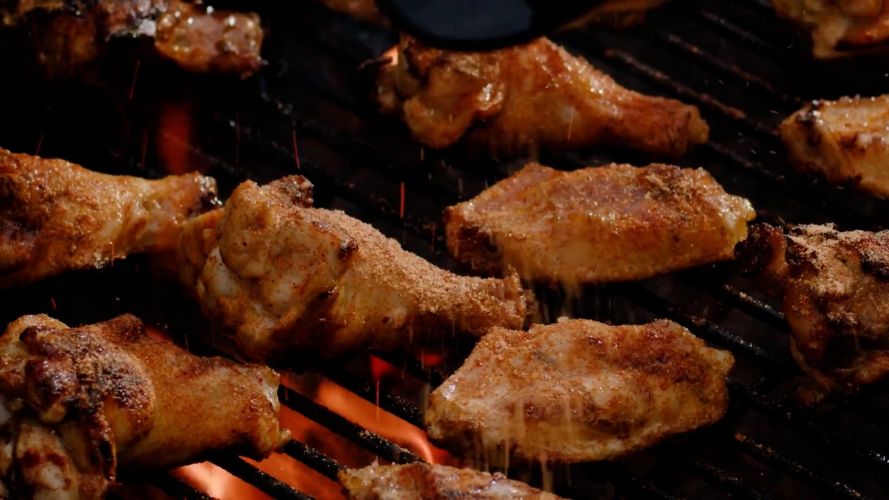 Weber Honey Garlic Chicken Wings on Vimeo