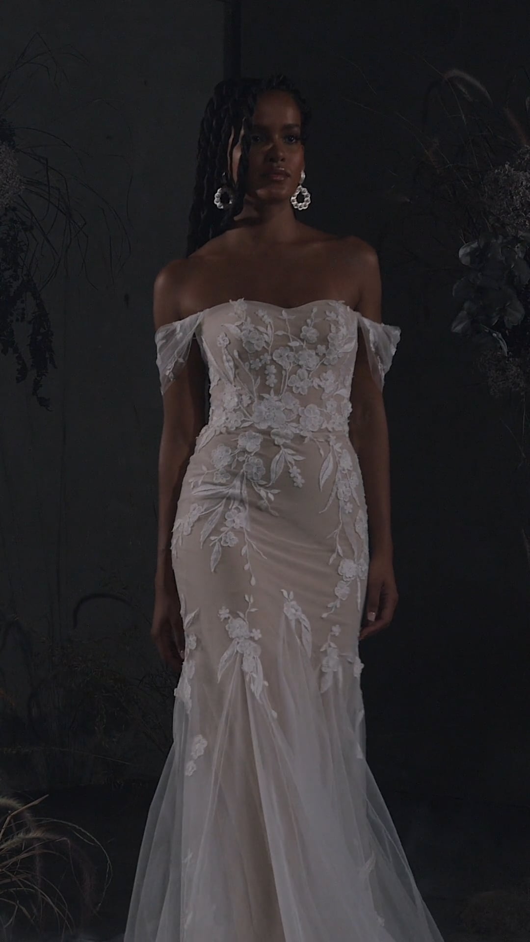LAINEY EY358 on Vimeo