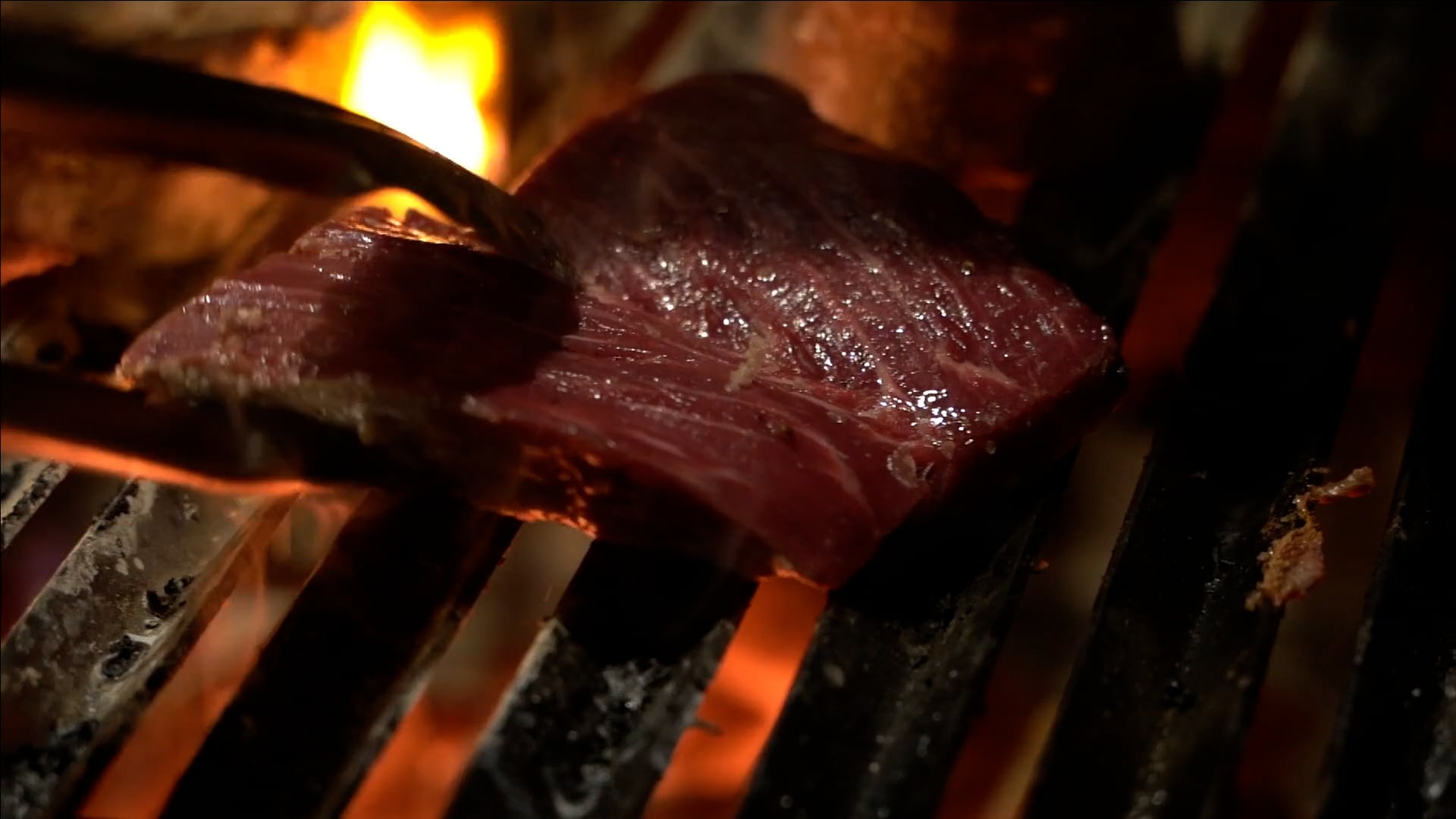 HOUSE LOMO Restaurant