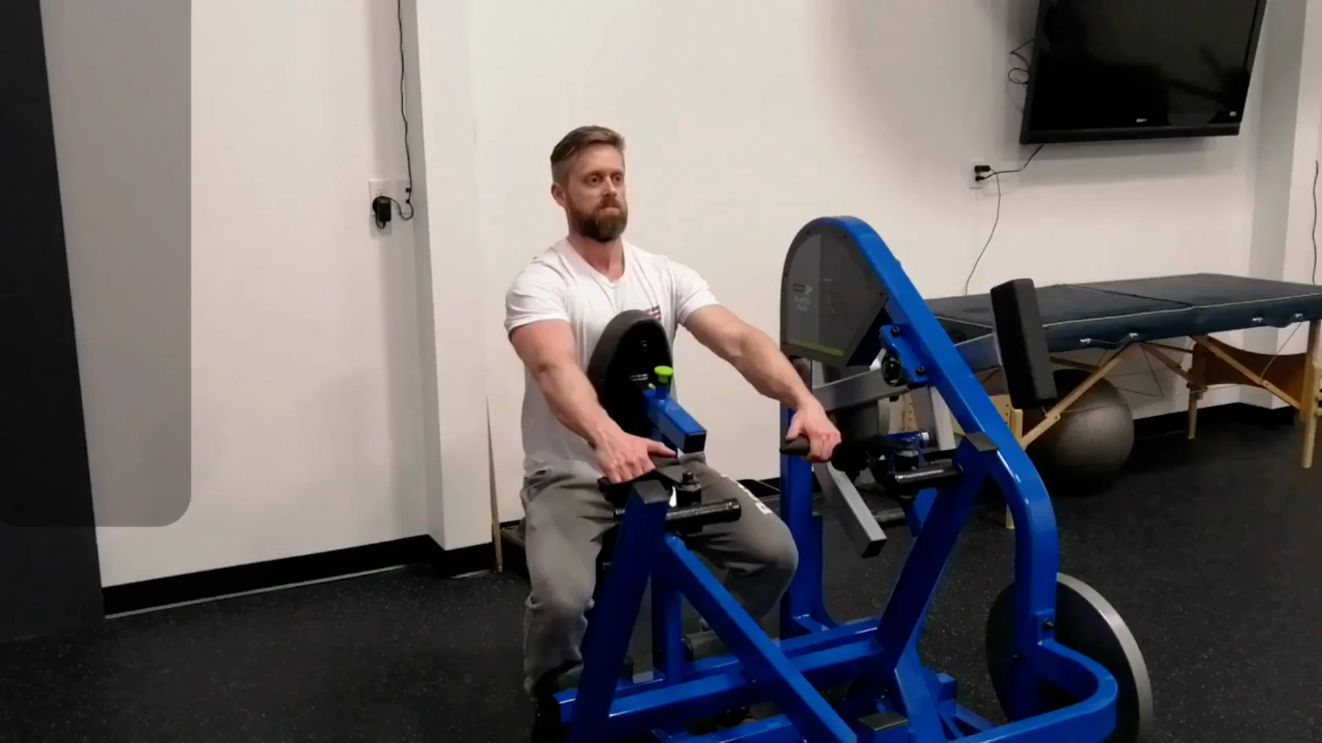 Seated row machine, pronation on Vimeo