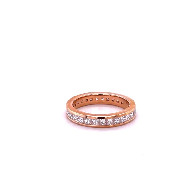 alianza 1.75 quilates en oro rosa con diamantes talla princesa  (circunferencia completa)