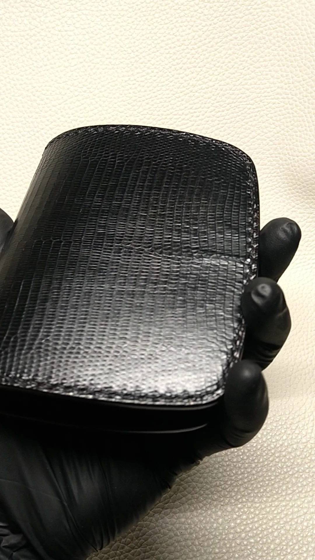 コンパクトウォレット リザード バックカット～Compact billfold