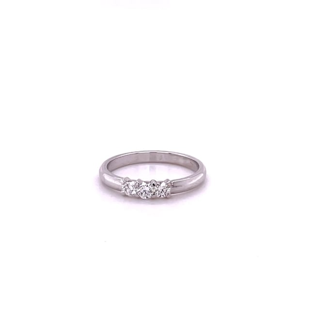 0.35 carat trilogy ring in white gold with round diamonds