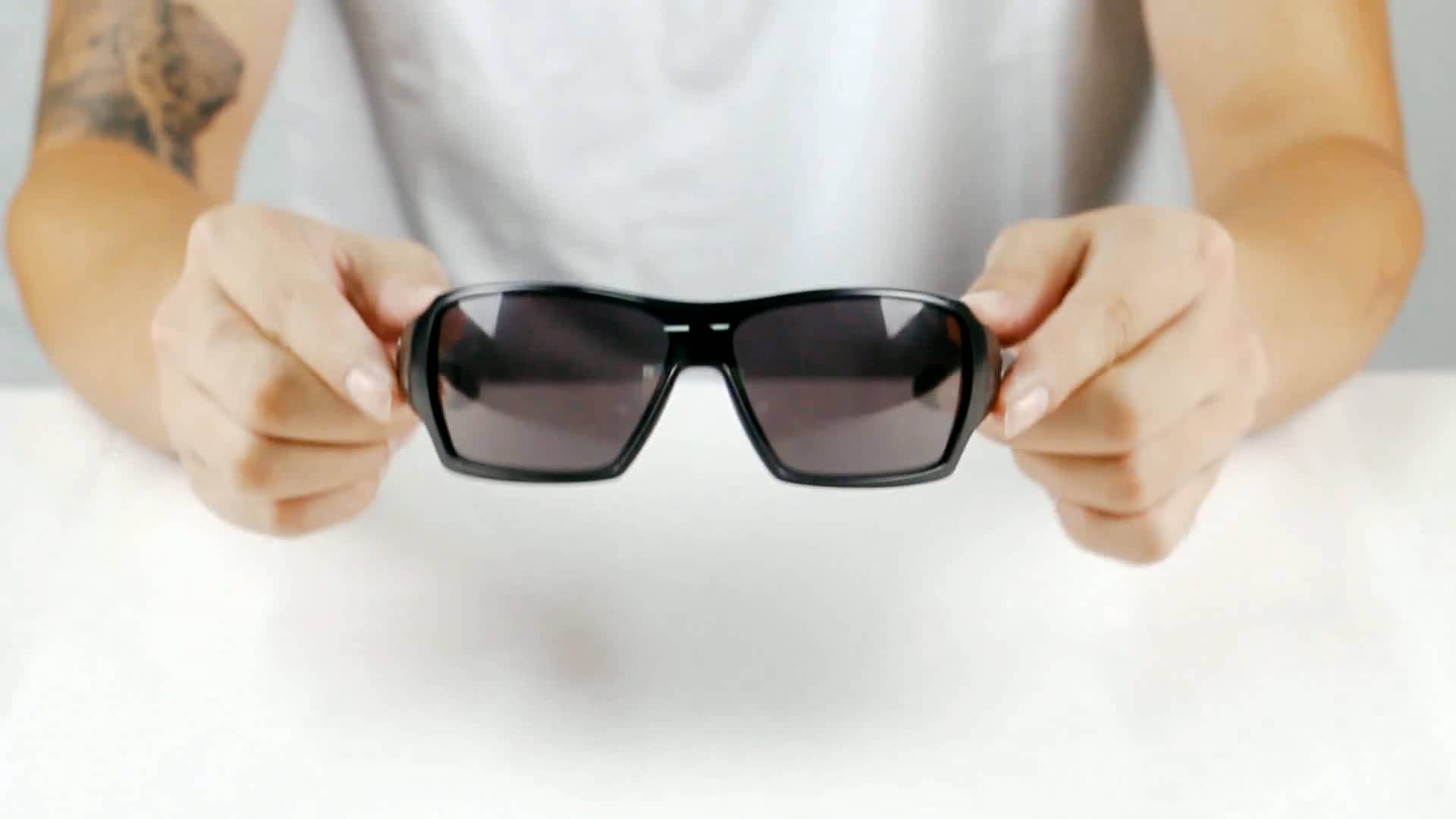 Off Shoot Sunglasses Lenses Replacement(Installation/Removal) on Vimeo