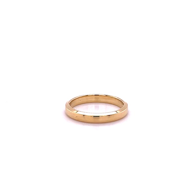 Wedding ring with a slightly domed surface of 3.00 mm in yellow gold