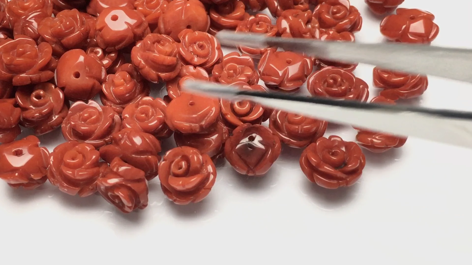 p23 濃赤 煌珊瑚 片穴 球 10.8mm 8.55ct 1.71g p23 濃赤 煌珊瑚 片穴 球 10.8mm 8.55ct 1.71g