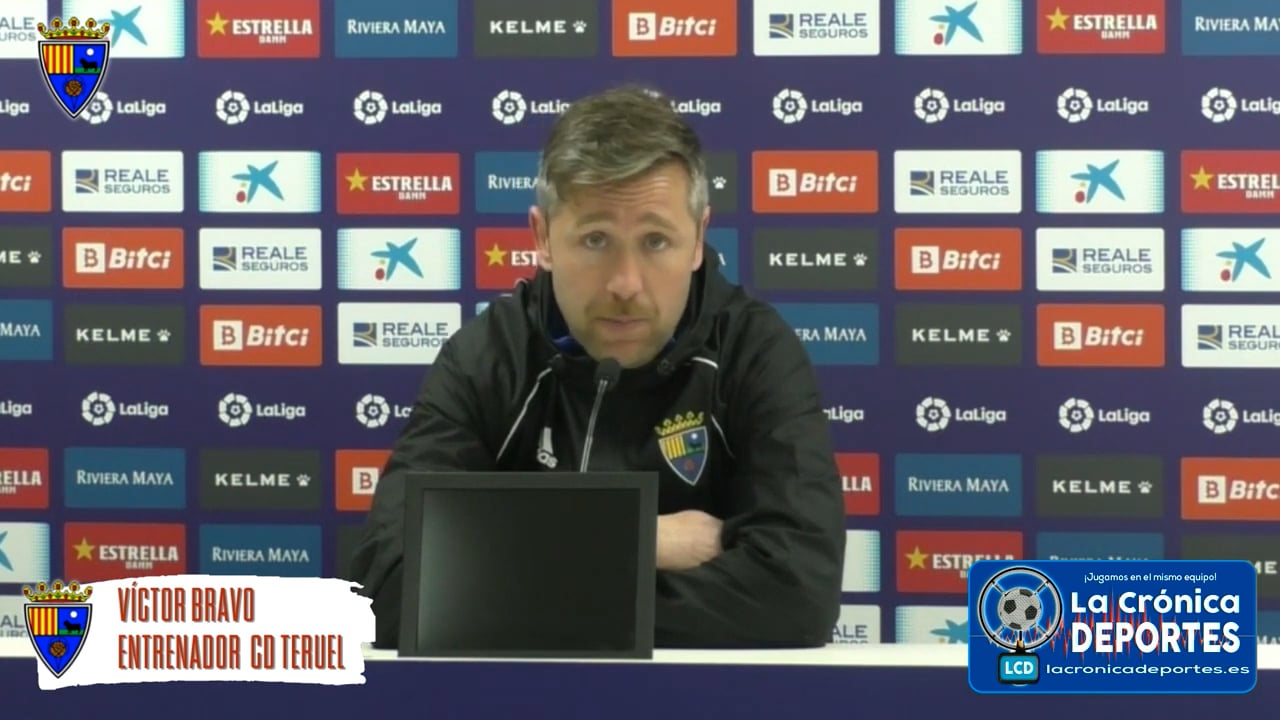 VÍCTOR BRAVO (Entrenador Teruel) Espanyol B 3-1 CD Teruel / J 25 / 2ª RFEF - Grupo 3 / Fuente: YouTube CD Teruel