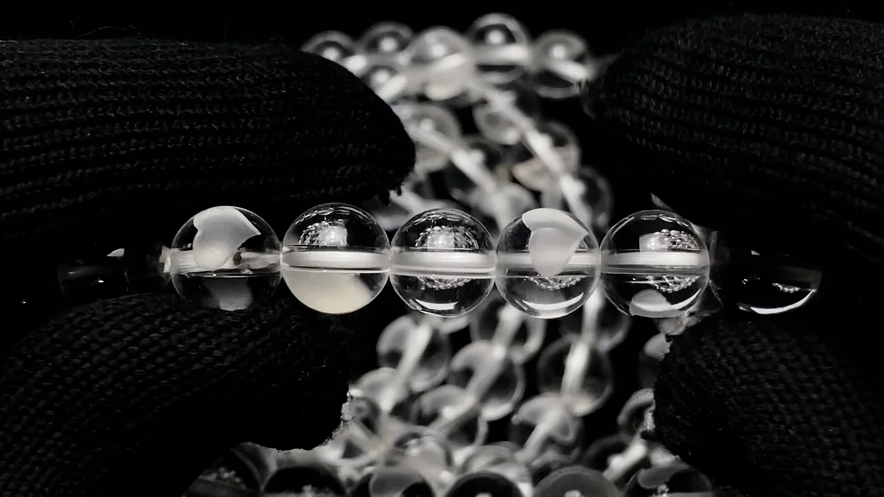 ハートの彫刻入り！クリスタル ラウンド8mm ブレスレット｜天然石