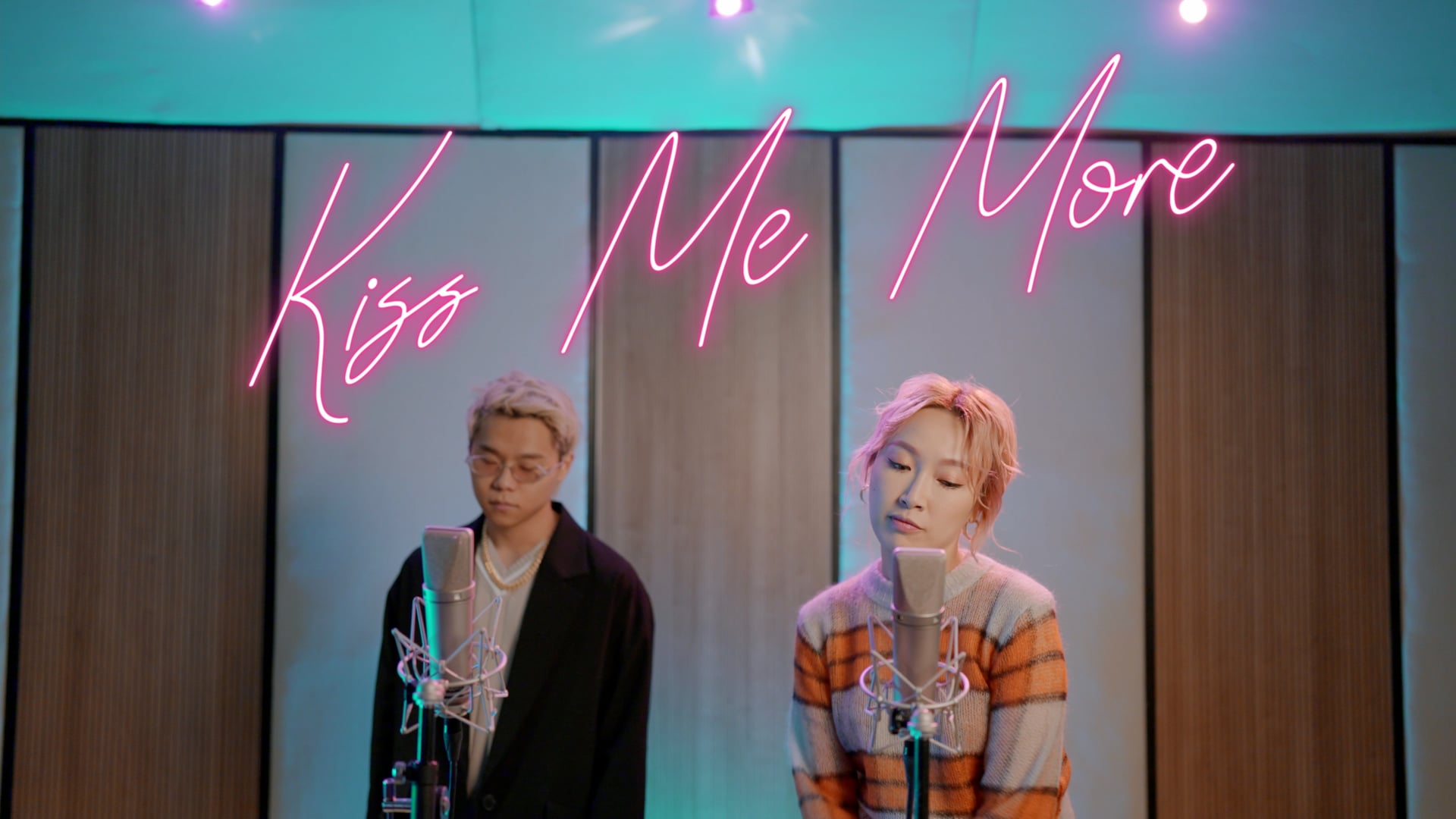 MOOV Music Night EP1：Mischa 葉巧琳 X Gareth. T - 《Kiss Me More》