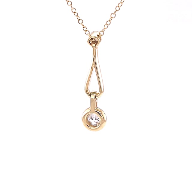 0.45 carat diamond necklace in yellow gold