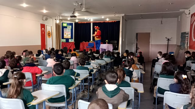 HACİVAT KARAGÖZ GÖSTERİSİ