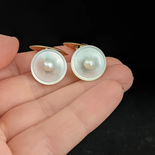 VINTAGE PEARL MOP 14K GOLD CUFFLINKS