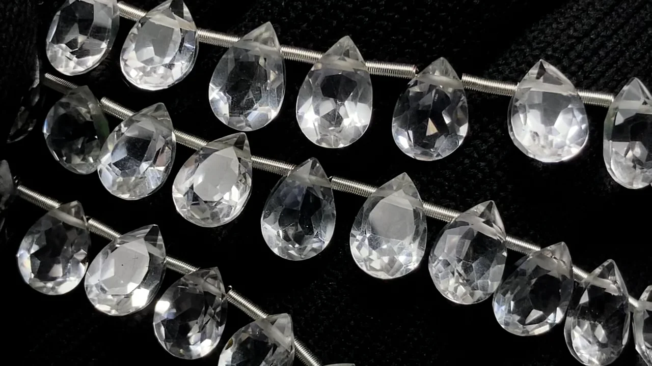 クリスタル ペアシェイプ ファセットカット9×6mm 1連（18粒）｜天然石