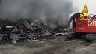 incendio-distrugge-stabilimento-di-ortofrutta-danni-ingenti
