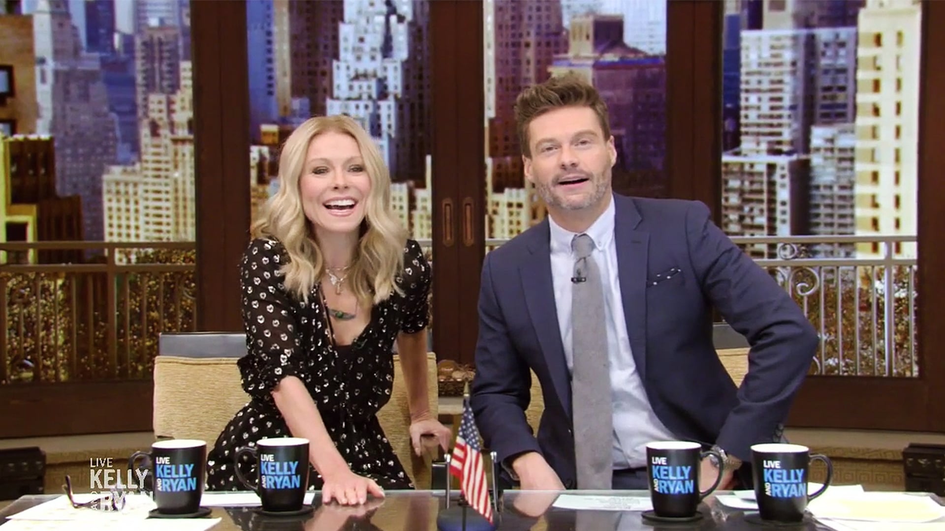 Live - Host Chat.mp4