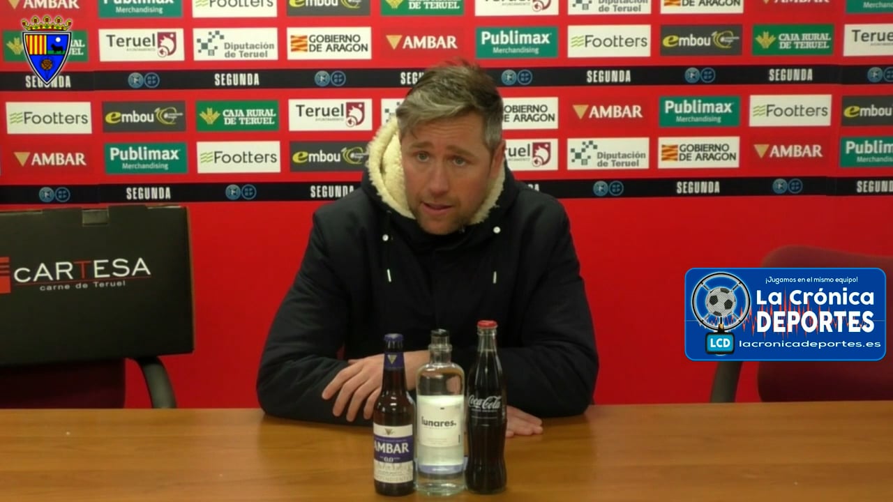 VÍCTOR BRAVO (Entrenador Teruel) CD Teruel 1-0 Cerdanyola FC / J 26 / 2ª RFEF - Grupo 3 / Fuente: YouTube CD Teruel