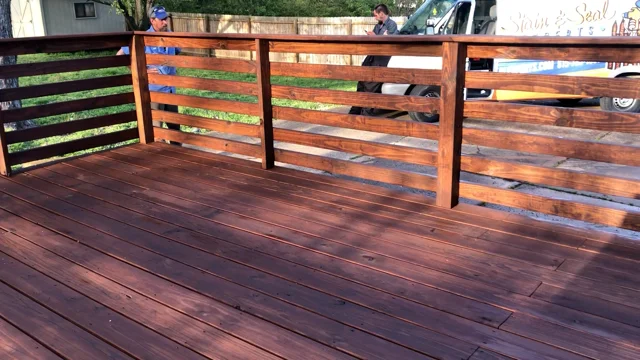 EXPERT Stain & Seal  Semi-Solid Fence, Deck and Wood Stain