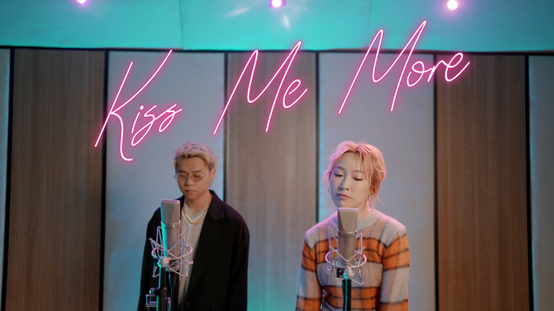 MOOV Music Night EP1：Mischa 葉巧琳 X Gareth. T - 《Kiss Me More》