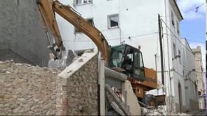Comença l'enderroc de l'edifici de la Pluma