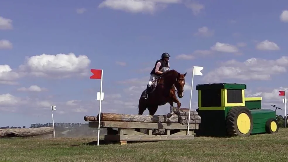 Paige Dempster riding CAPTIVATE ME 579 EvA80 Wandin Park International ...