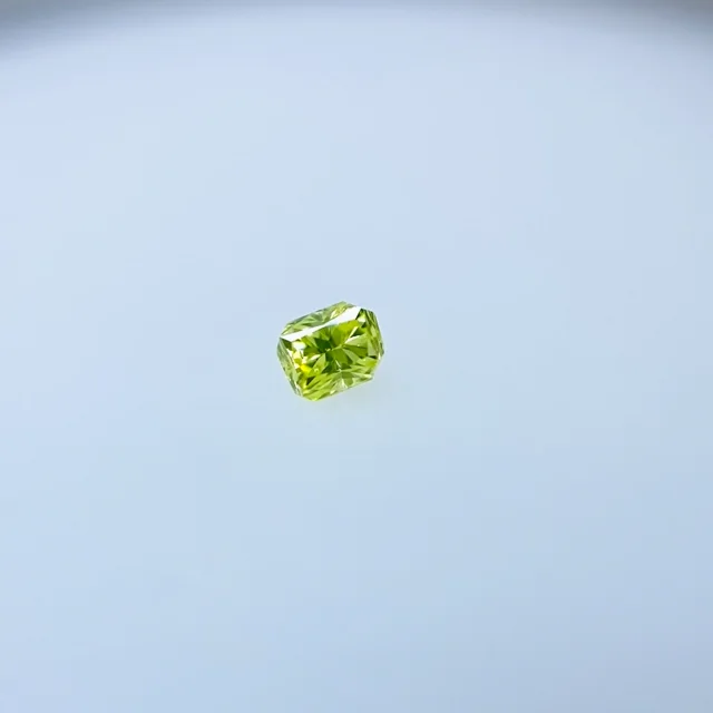 FANCY INTENSE YELLOW GREEN 0.046ct RCT/RT1127/CGL