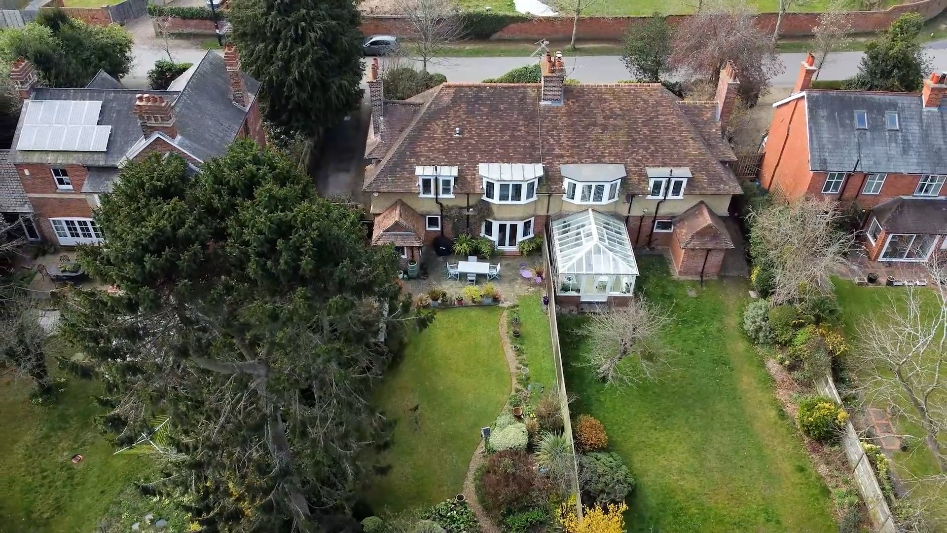 70 Grosvenor Road Caversham Bridges Estate Agents on Vimeo