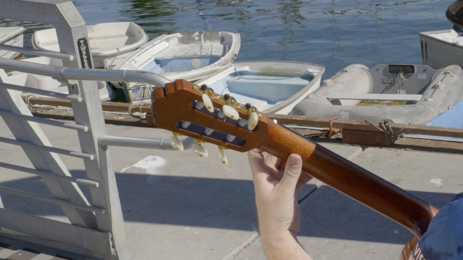 Classical Guitar Editions - Quick Tip # 2 - Left Hand on Vimeo