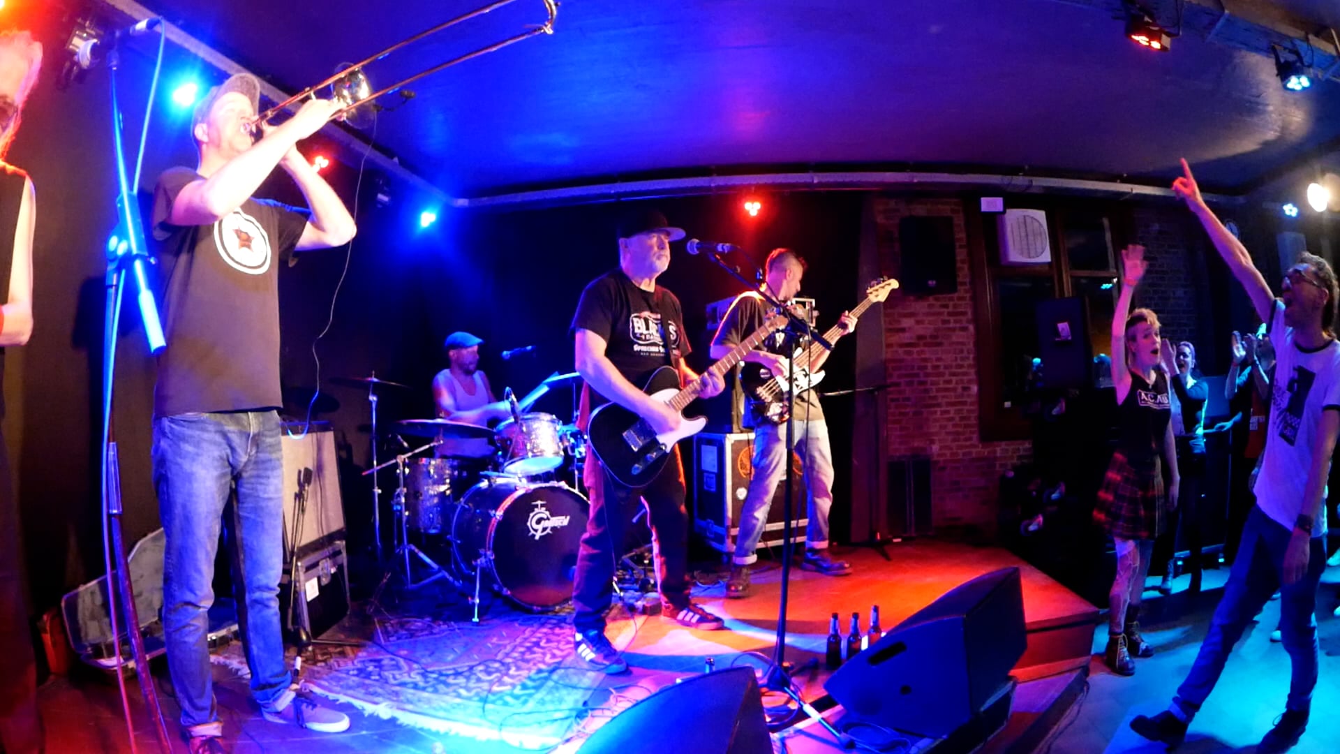 THE TOASTERS DON'T LET THE BASTARDS on Vimeo