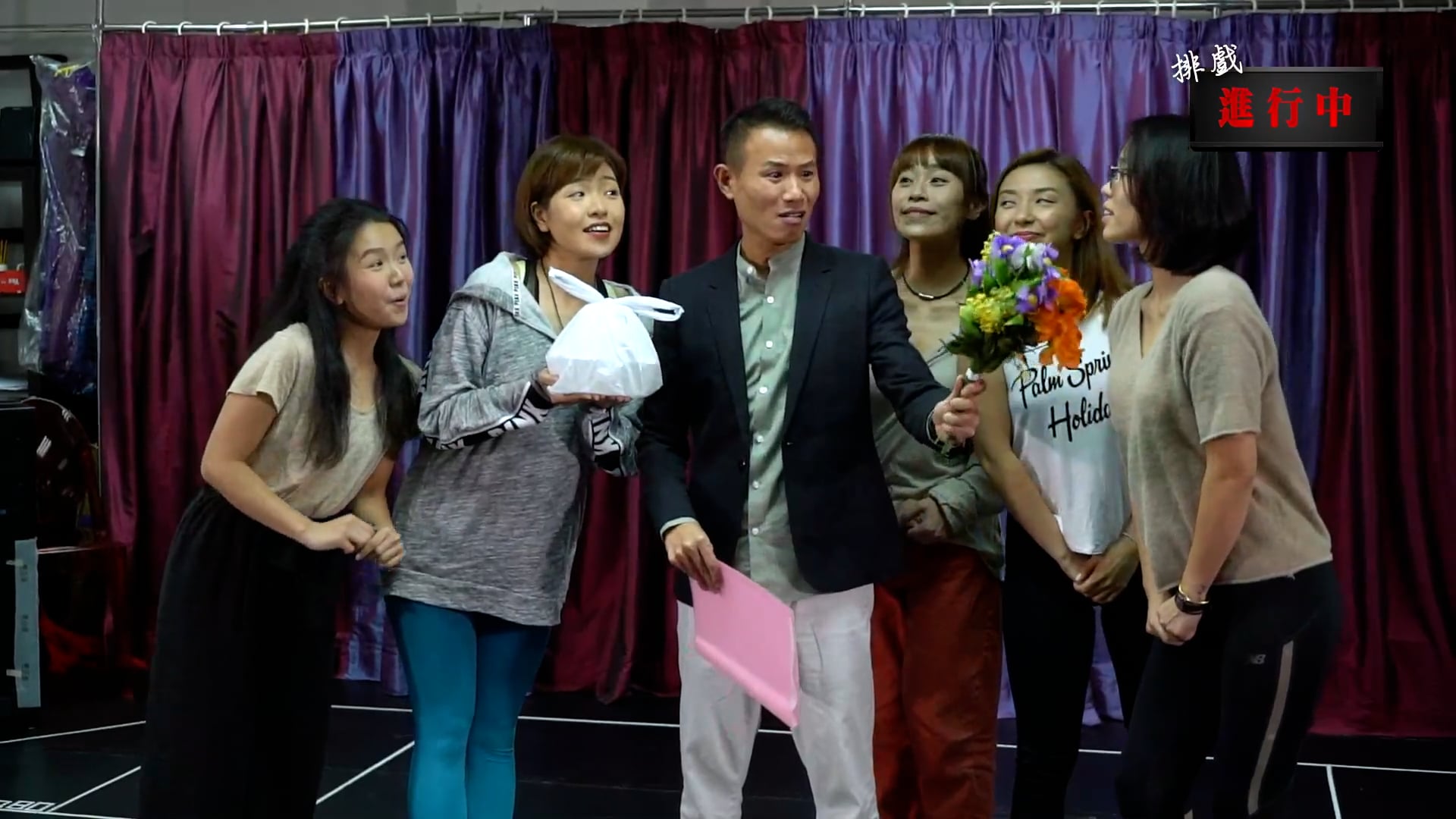 《排戲進行中》2019年11月號：香港音樂劇藝術學院《会社人間》