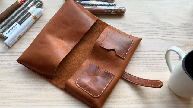 4 Cigars Leather Cigar Pouch - A. M. Aiken