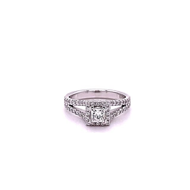 0.50 karaat solitaire ring in platina met princess diamant en zijdiamanten