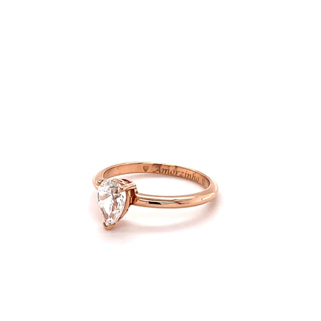 3.00 carat solitaire ring in red gold with pear shaped diamond