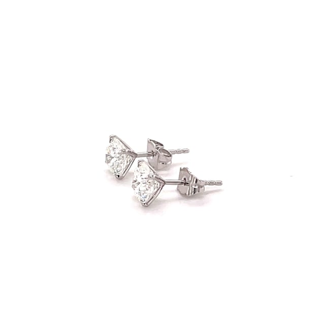 2.50 carat boucles d’oreilles classiques en platine avec six griffes et diamants