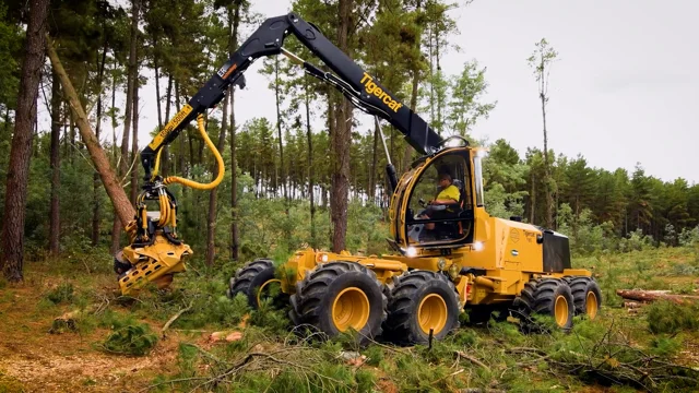 Tigercat 1185 wheeled harvester and 570 harvesting head in Tumbarumba,  Australia