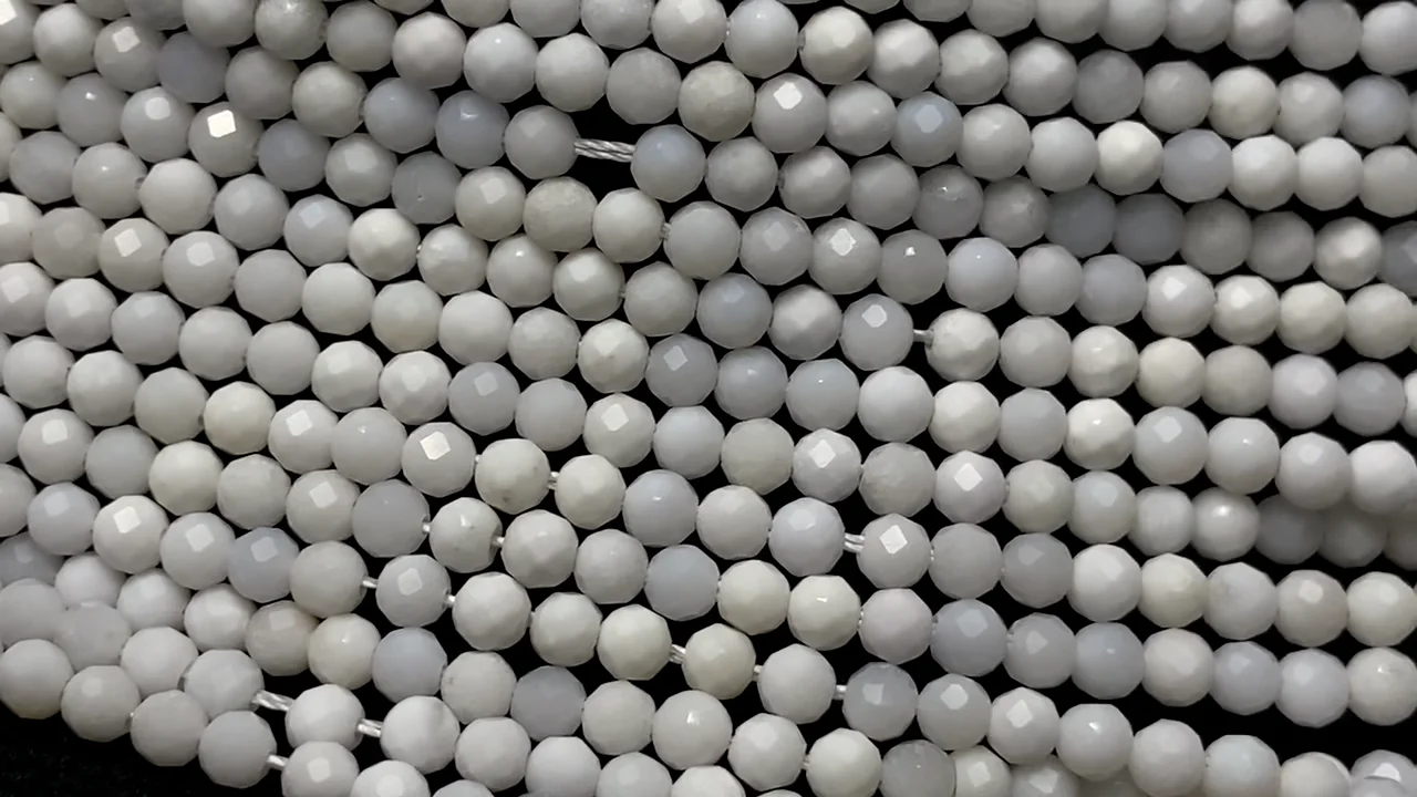 動画】【素晴らしい輝き】ホワイトオニキスAAA- ラウンドカット3mm 1連
