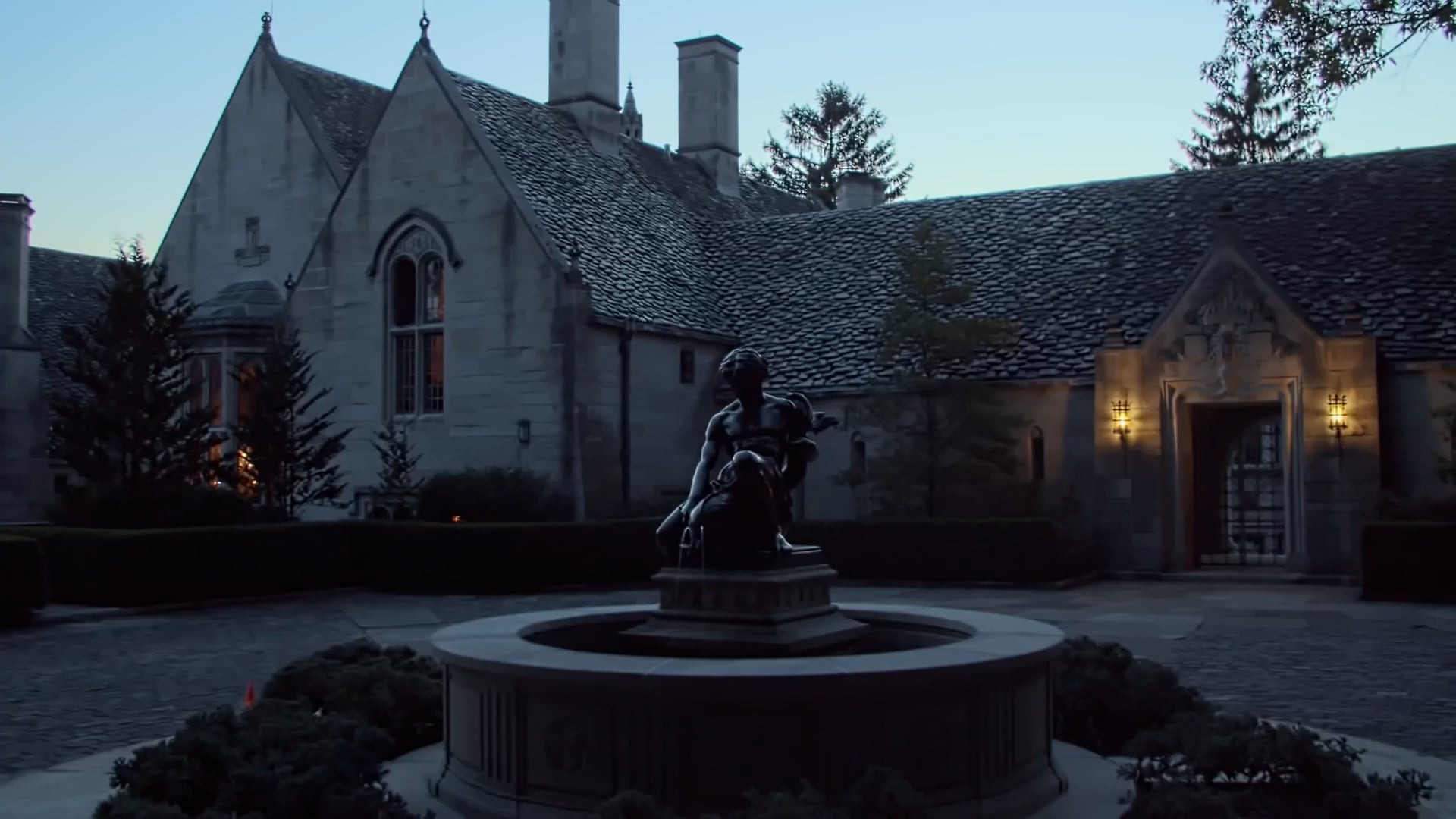 Episode V: Erica Petrocelli, Cicely Parnas, Louis Lohraseb - Live from Elm Court (presented by The Frederick R. Koch Foundation)