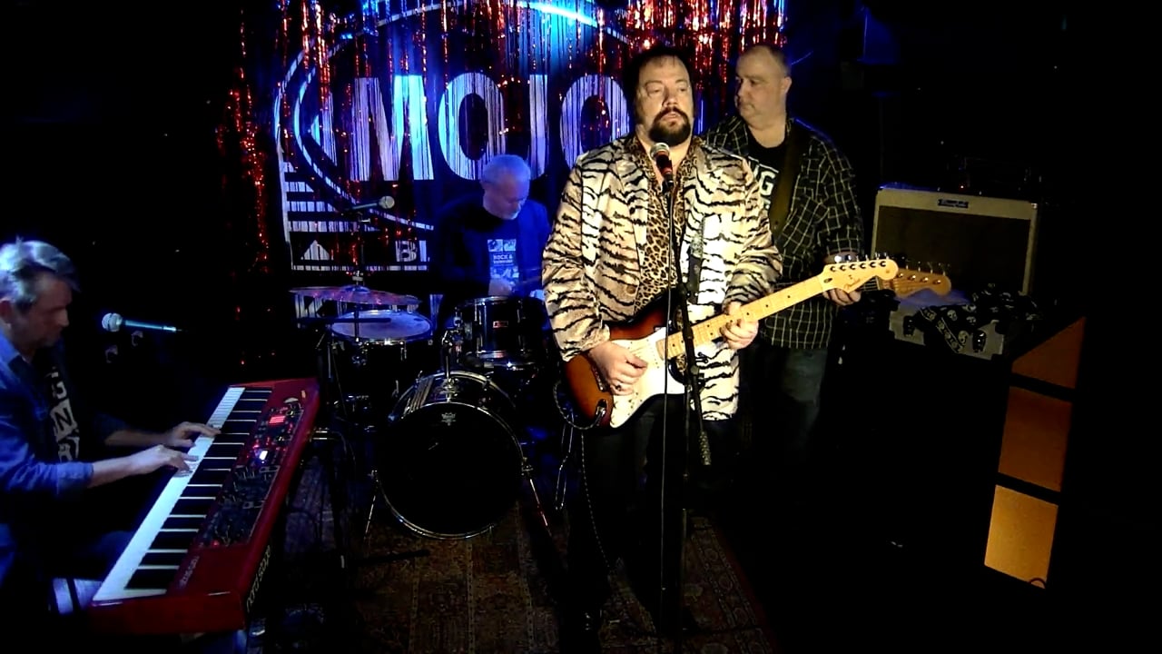 Ringo Dennov Band Plays Chuck Berry And Old Time Rock'n'Rhythm'n'Blues