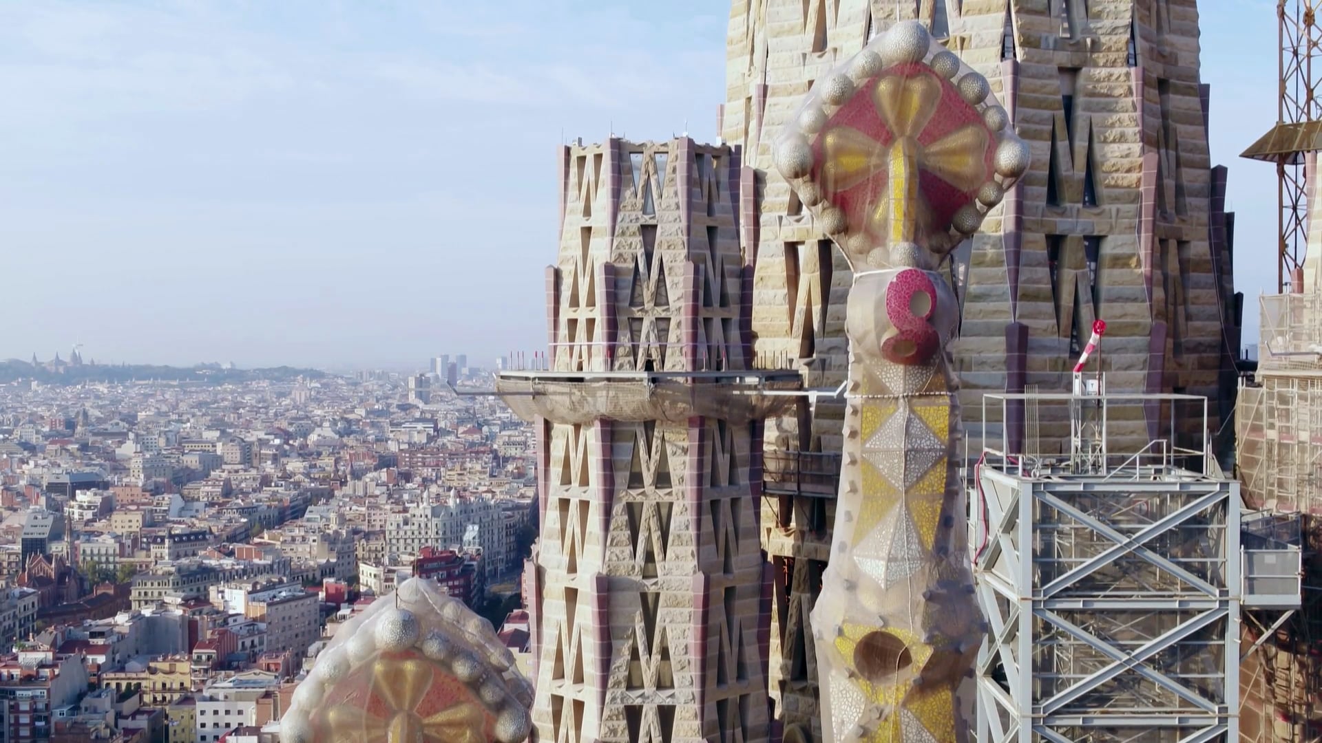 Video SAGRADA FAMILIA  narrator