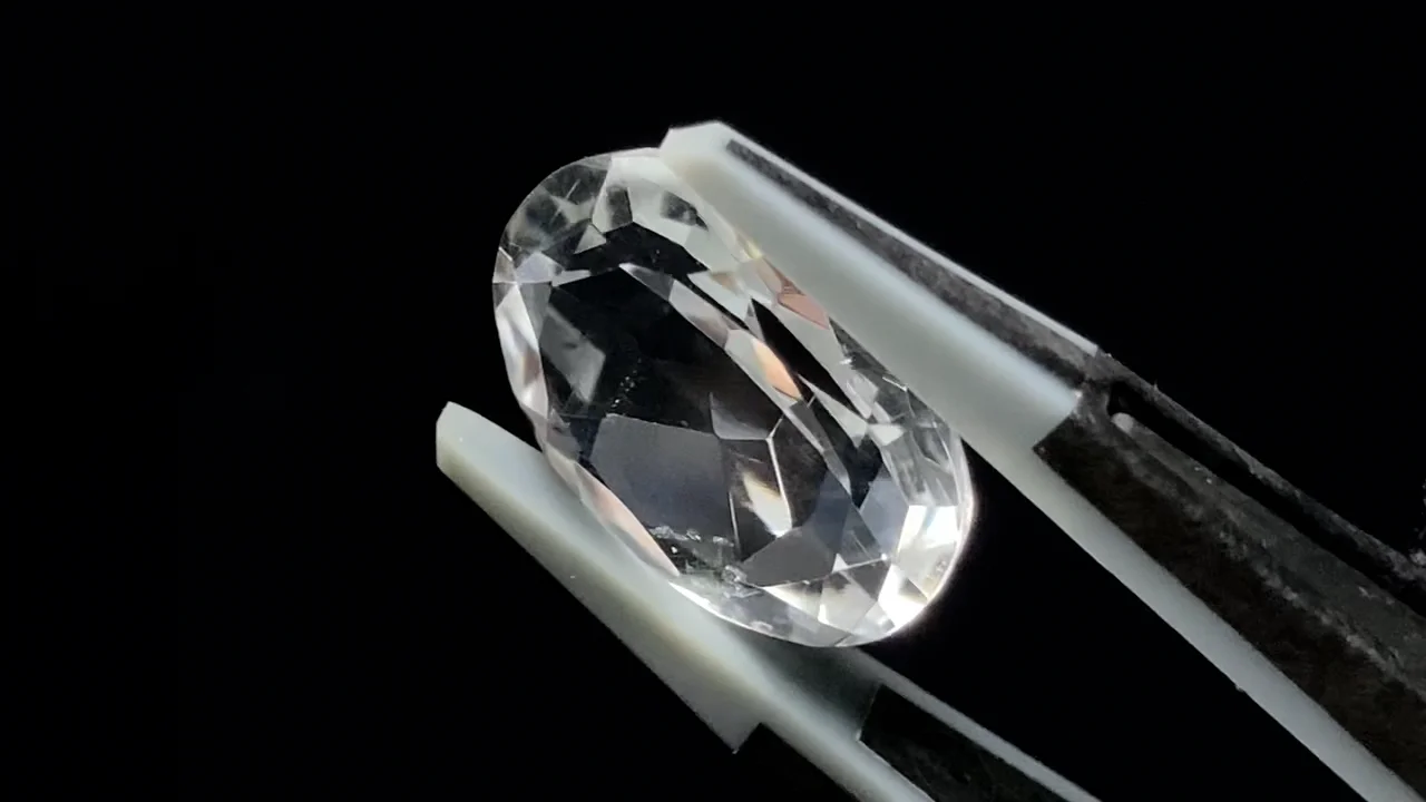 動画】宝石質クリスタルAAA ルース オーバルファセットカット14×10mm 2