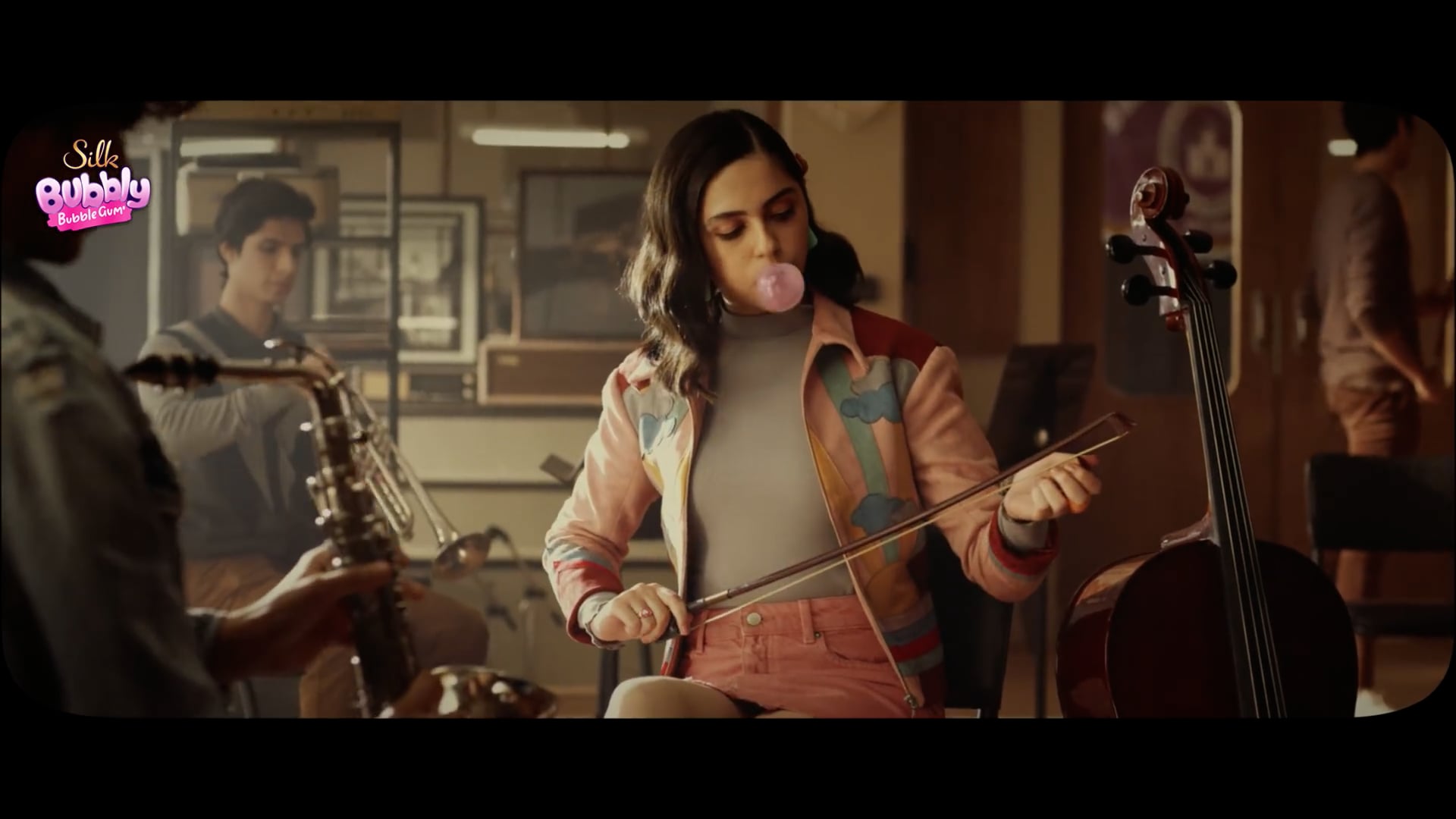 Cadbury Silk Bubbly Bubblegum