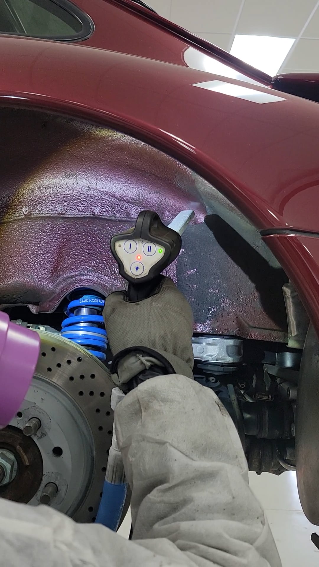 Cold Jet Dry Ice Blasting Undercarriage Cleaning for Cars