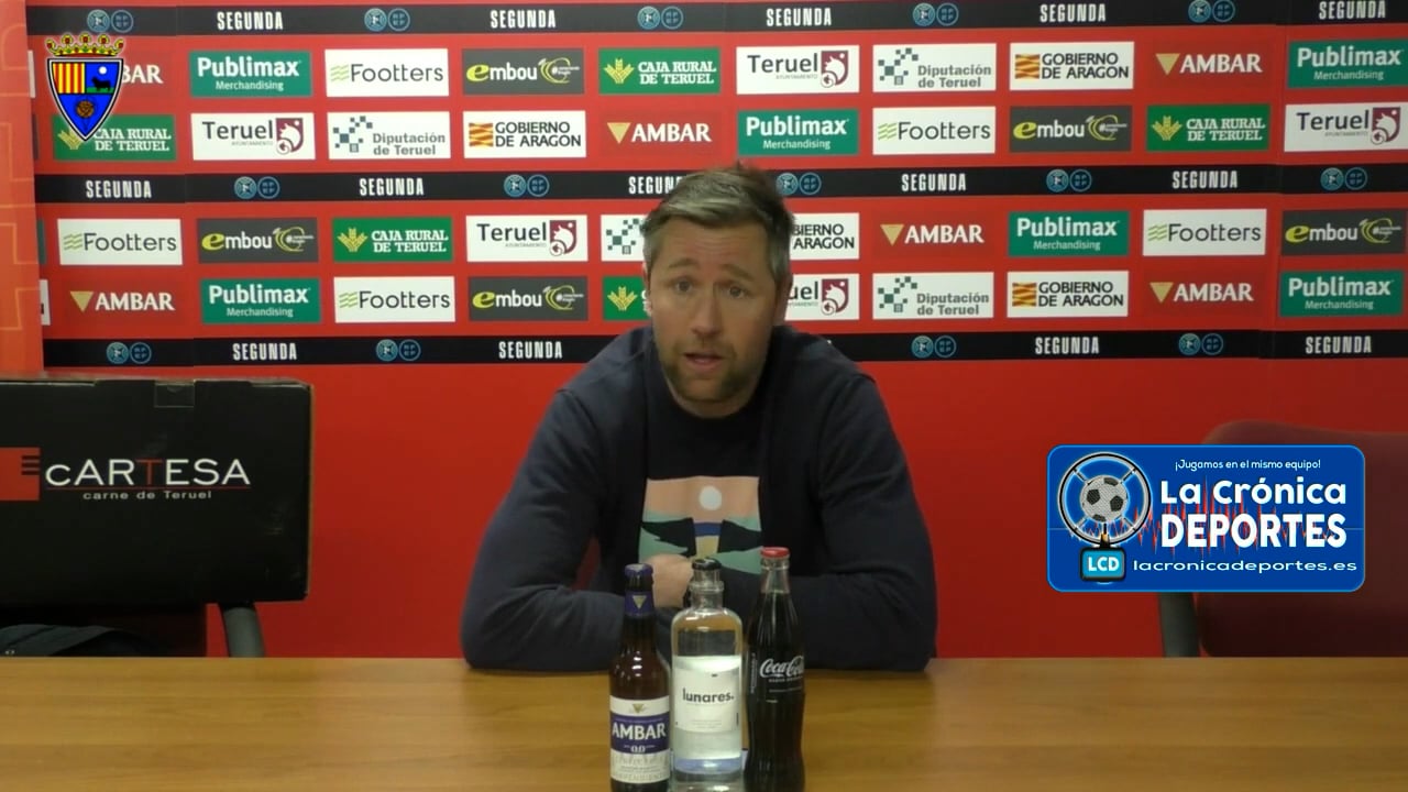 VÍCTOR BRAVO (Entrenador Teruel) CD Teruel 1-1 Peña Deportiva / J 28 / 2ª RFEF - Grupo 3 / Fuente: YouTube CD Teruel