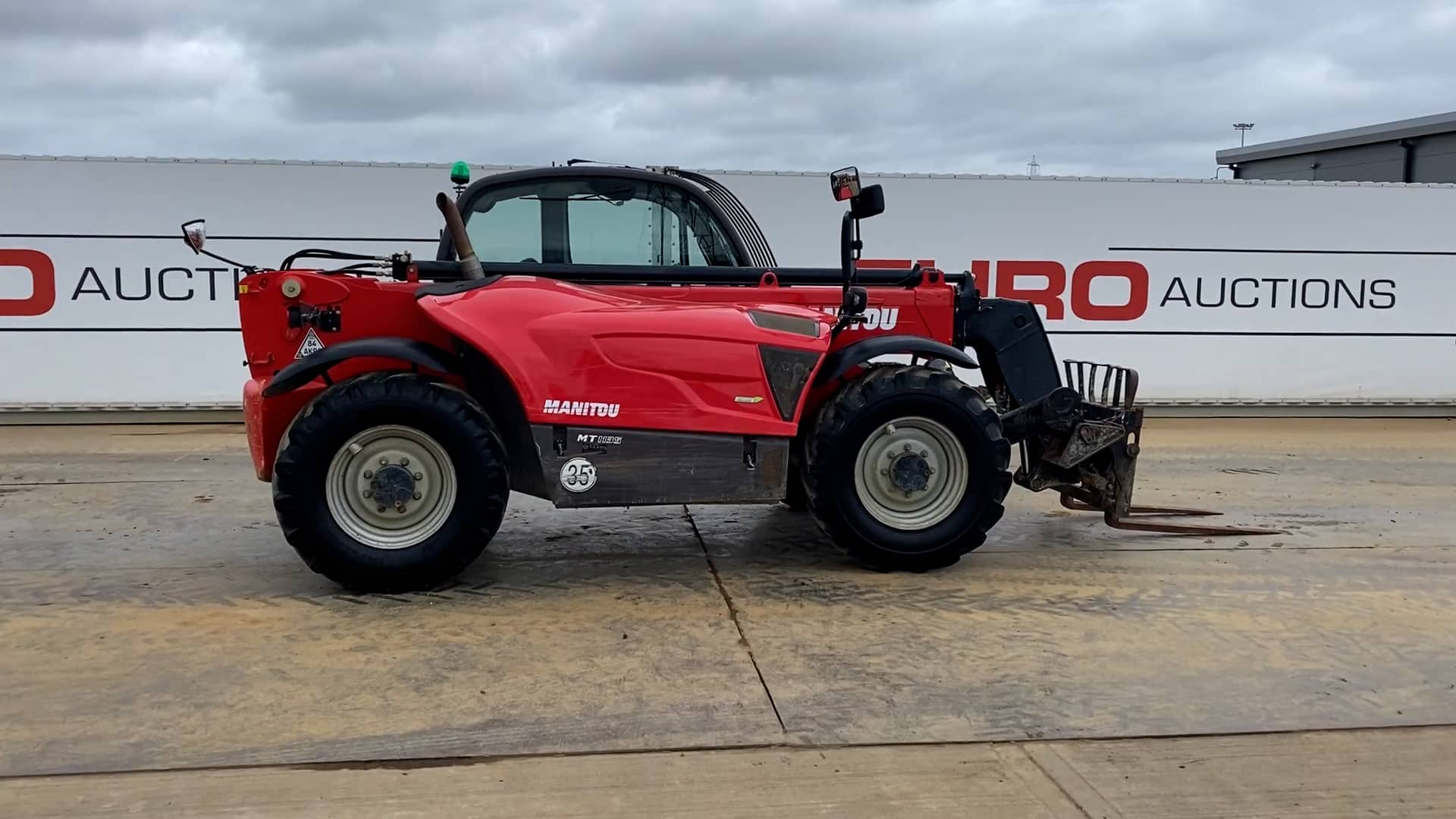 Manitou MT1135 Turbo Telehandler on Vimeo