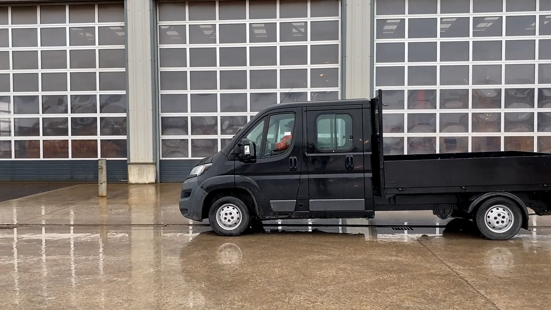 Peugeot Boxer Dropside Crew Cab Van on Vimeo