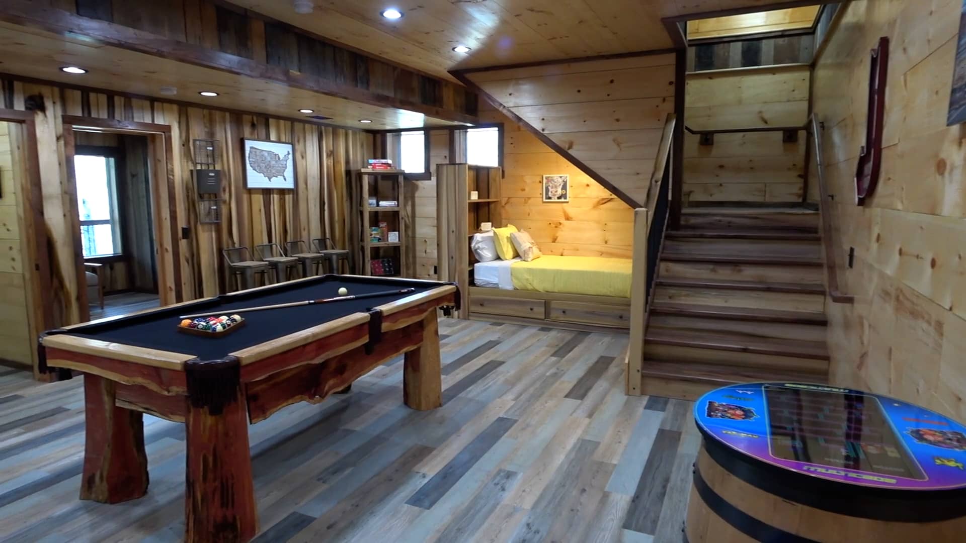 Hidden Mountain Resort Cabin 4137; All Decked Out on Vimeo