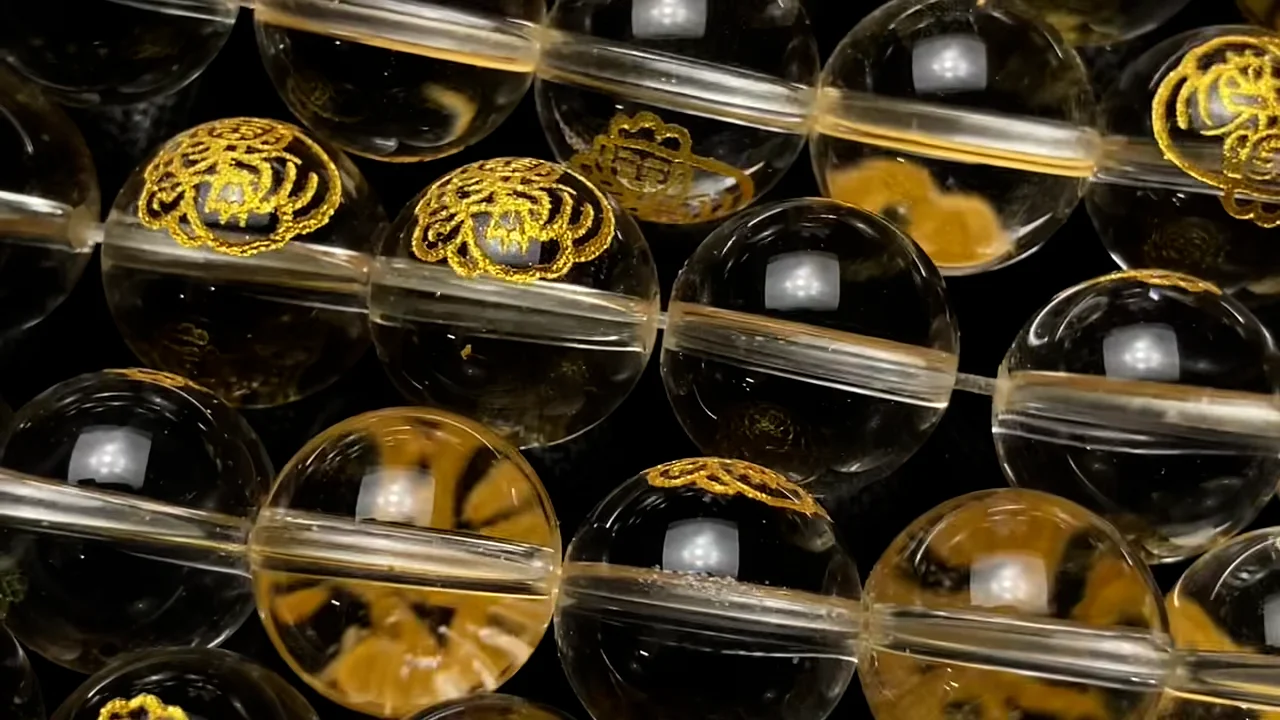 金色！七福神・大黒天の彫刻入り！クリスタル ラウンド10mm